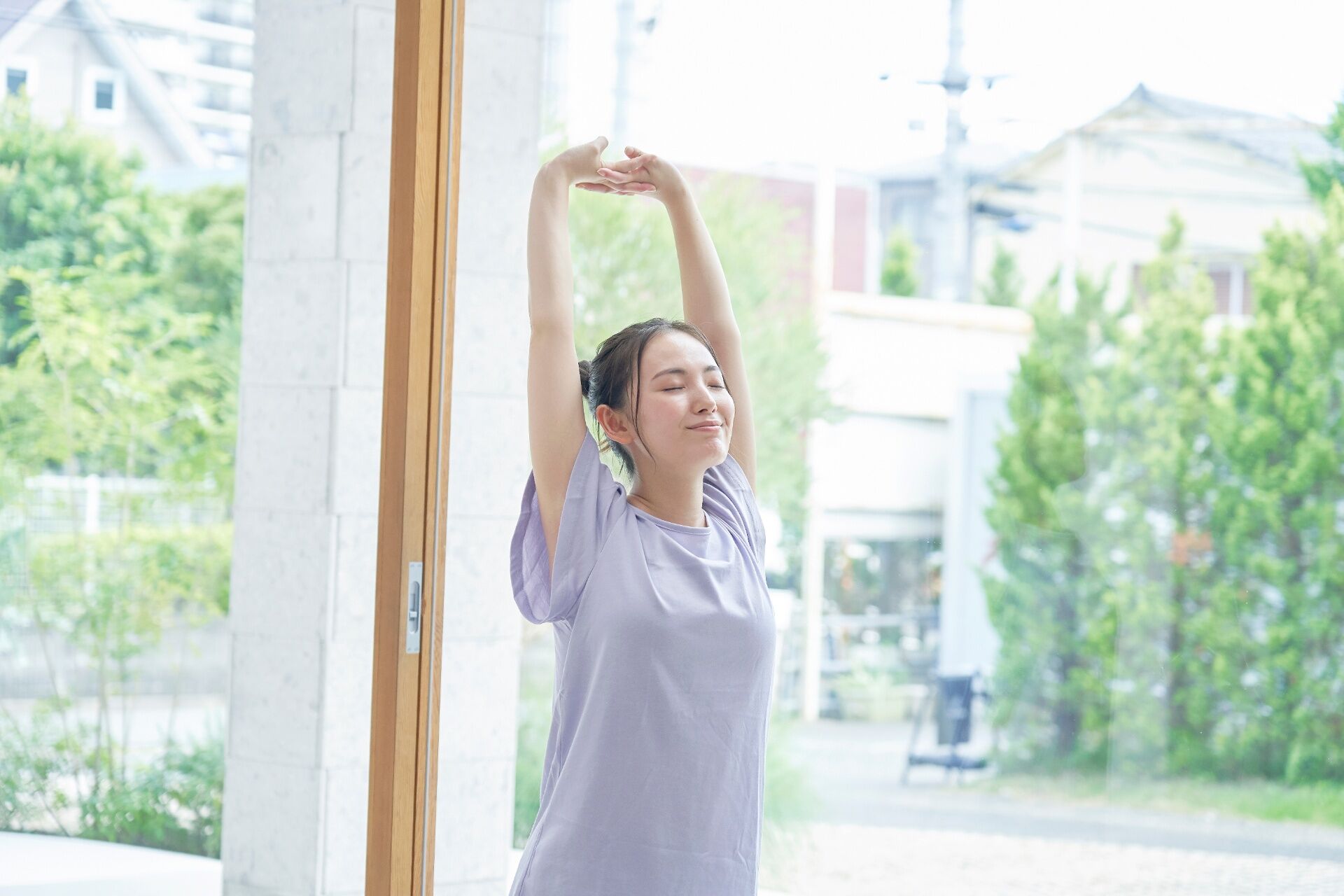 女性